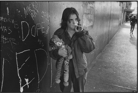 Lillie with Her Rag Doll, Seattle, 1983 © Mary Ellen Mark