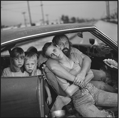 The Damm Family in Their Car, LA, 1987 © Mary Ellen Mark